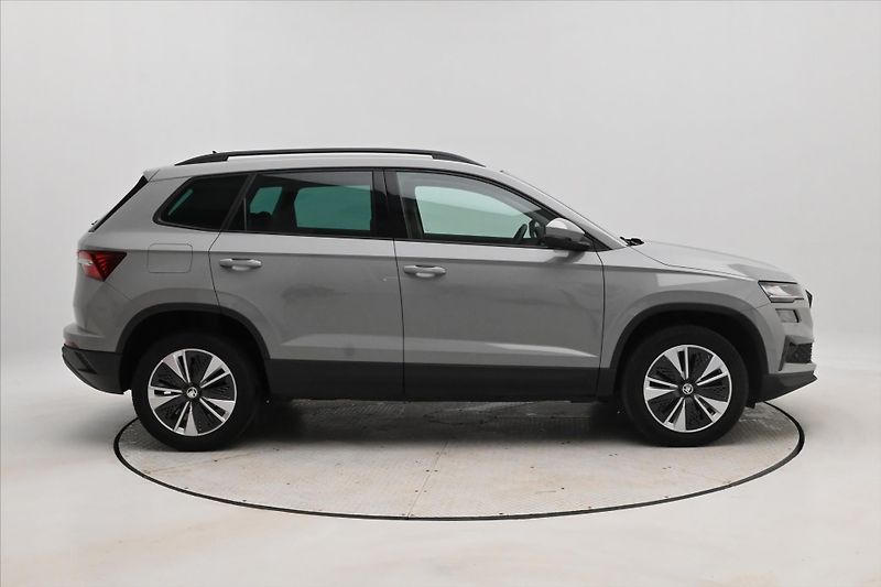 Škoda Karoq 2,0 TDI 85 KW DSG Ambiente Zár - fotka 4 z 30