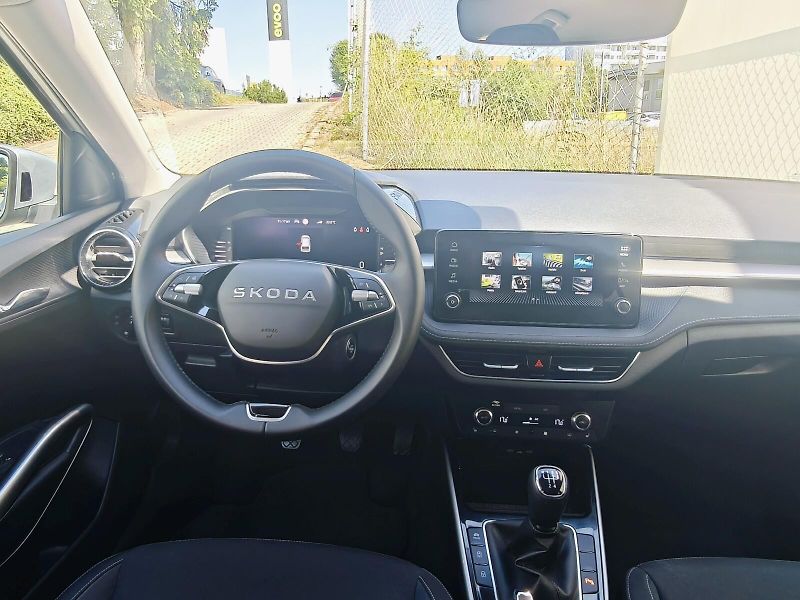 Škoda Fabia (2025) 1,0 TSI 70 kW 130 LET PREMIUM - fotka 21 z 39