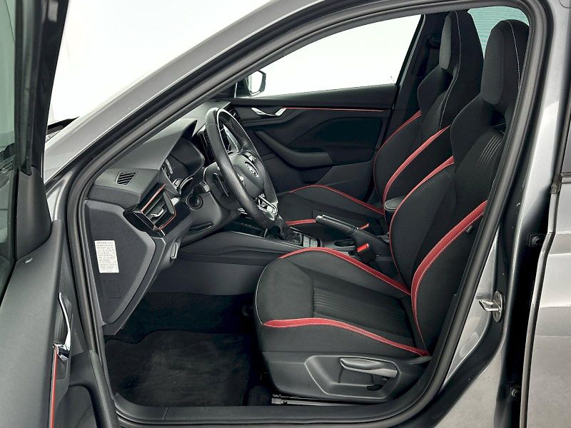 Škoda Scala (2023) DSG 1.5TSI 110kW Monte Carlo - fotka 7 z 32