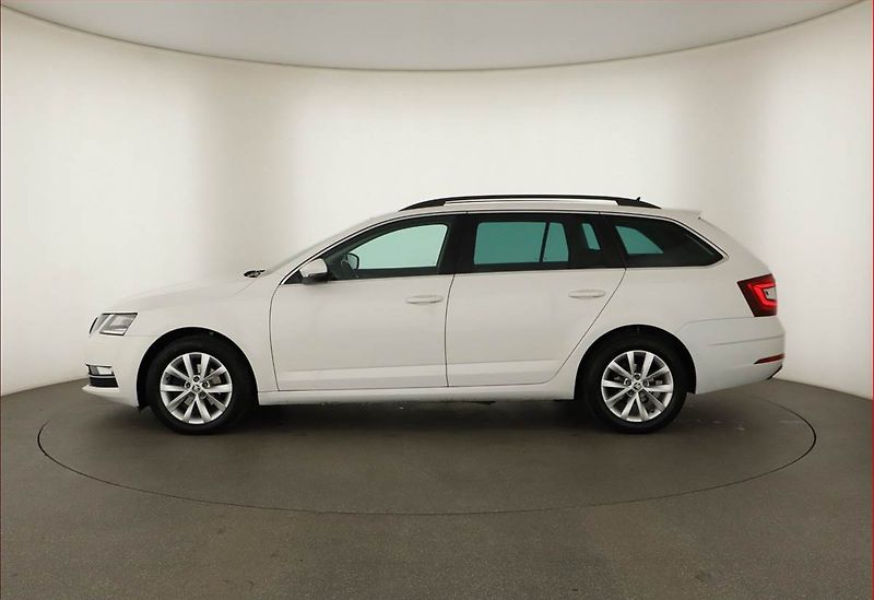 Škoda Octavia (2018) Style 1.6 TDI, Automat, Navi - fotka 3 z 14