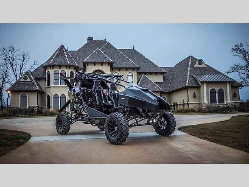 Létající bugina firmy SkyRunner.