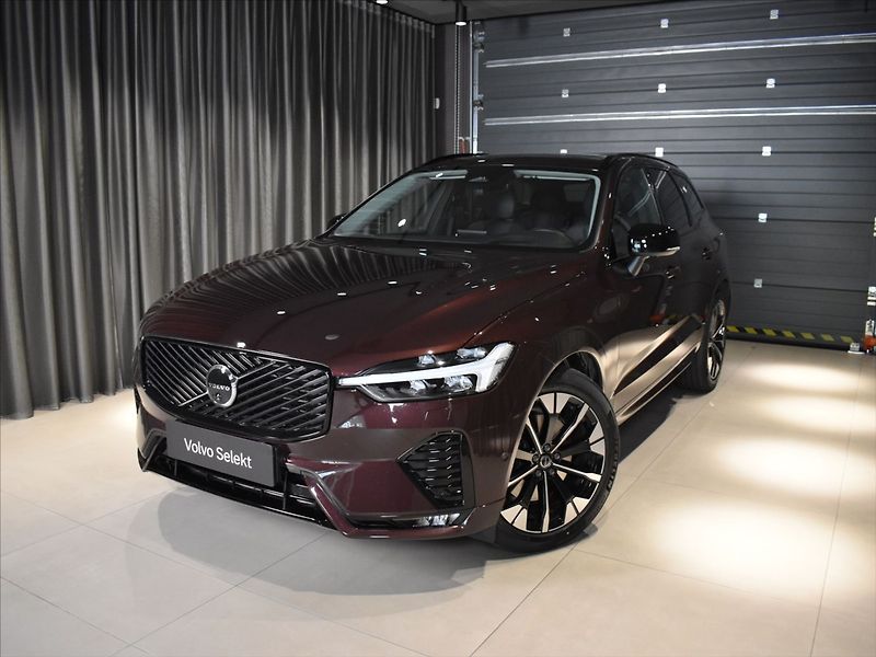 Volvo XC60 2,0 B5 AWD Ultra Pano,vzduch - fotka 1 z 22