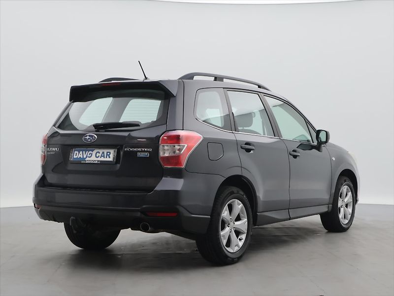 Subaru Forester 2,0 D-L 108kW CZ Sport - fotka 7 z 34