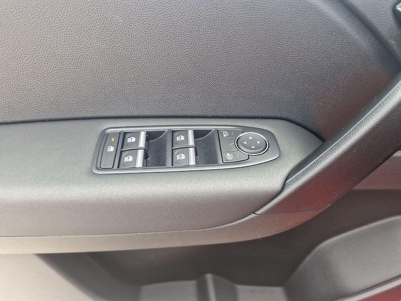 Renault Captur (2025) 1,0 TCe 67 kW Evolution NOVÉ - fotka 14 z 24