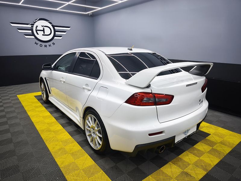 Mitsubishi Lancer (2011) EVO X - fotka 13 z 34