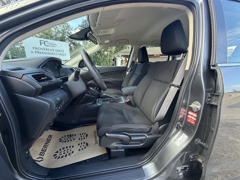 Honda CR-V Comfort 2WD - fotka 20 z 22