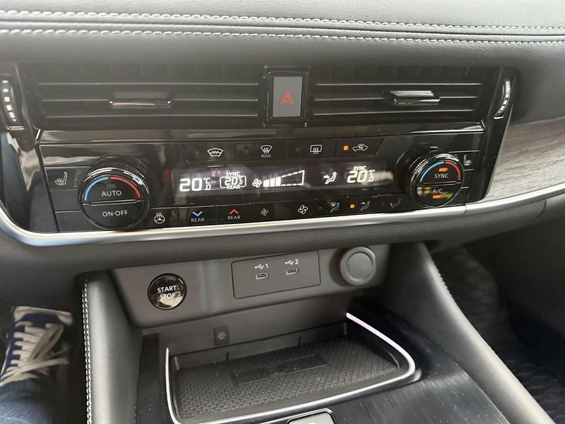 Nissan X-Trail (2026) E-POWER e-4ORCE TEKNA - fotka 12 z 19