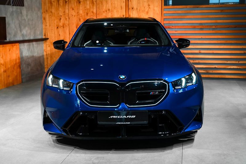 BMW M5 touring - fotka 2 z 23