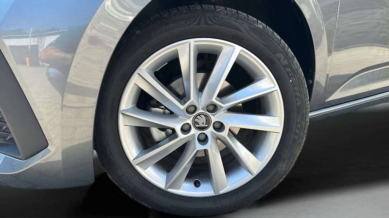 Škoda Scala Top Selection 1,0 TSI 85kW DSG - fotka 28 z 28