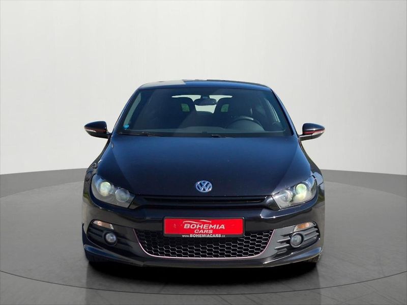 Volkswagen Scirocco 1,4 TSi 118 Kw DSG Match - fotka 2 z 20
