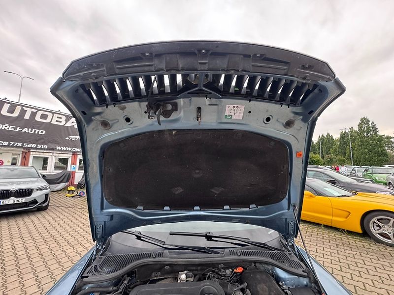Škoda Octavia (2011) SCOUT 4X4 2,0 TDI 103 AUTOMAT - fotka 36 z 50