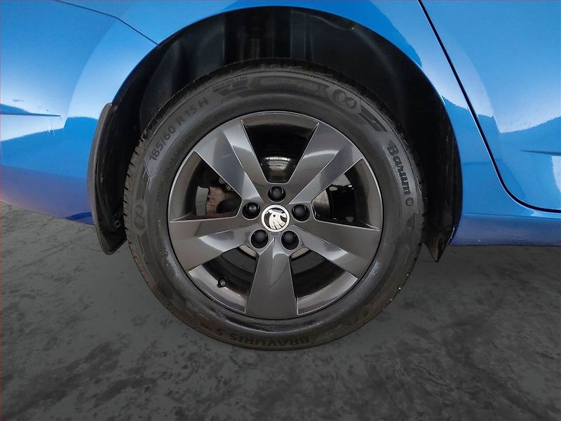 Škoda Fabia (2021) Style 1.0 TSI, Tempomat - fotka 15 z 17