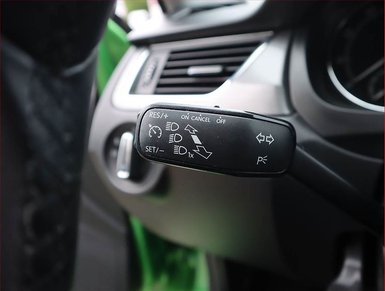 Škoda Rapid (2018) 1.2 TSI, Navi, Bi-Xenony - fotka 20 z 20