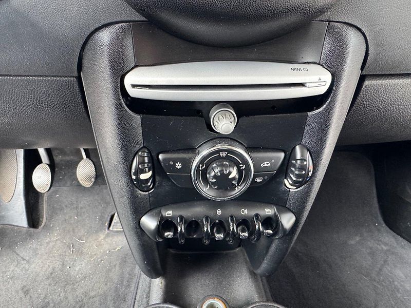Mini One (2011) 1.6 16V - fotka 16 z 25