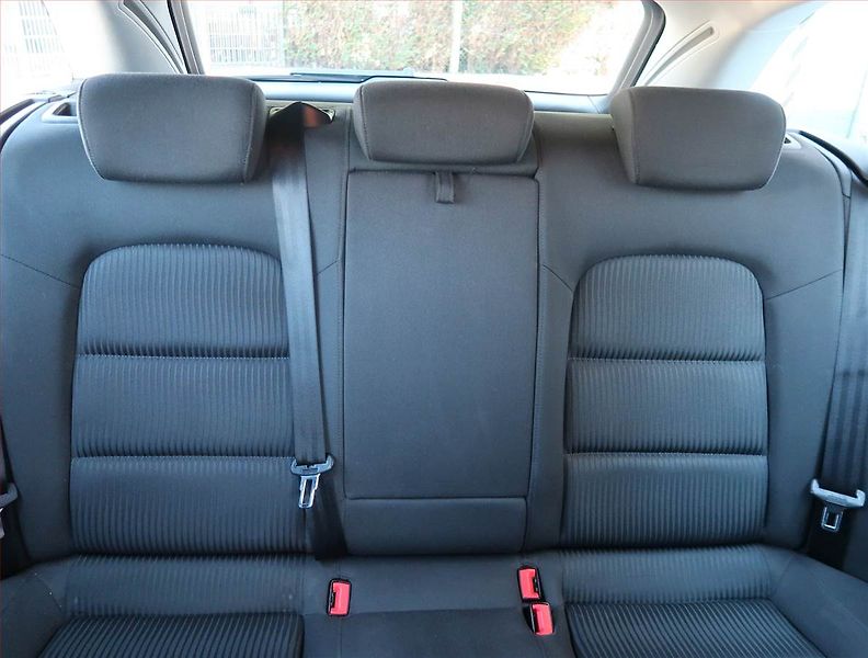 Audi A4 (2011) 2.0 TDI, Navi, Tempomat - fotka 10 z 21