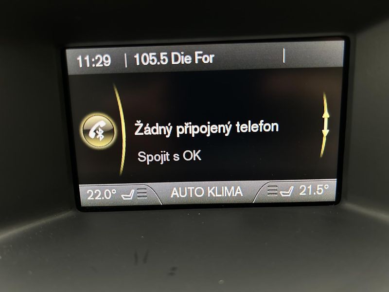 Volvo V60 1.6 T4 Summum - fotka 20 z 26