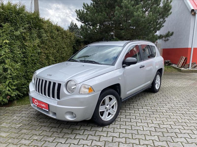Jeep Compass 2,0 CRD  LIMITED - fotka 1 z 32