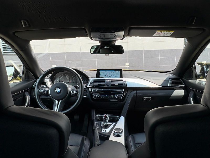 BMW M4 F82 LCI, 317 kW,34991km - fotka 46 z 56