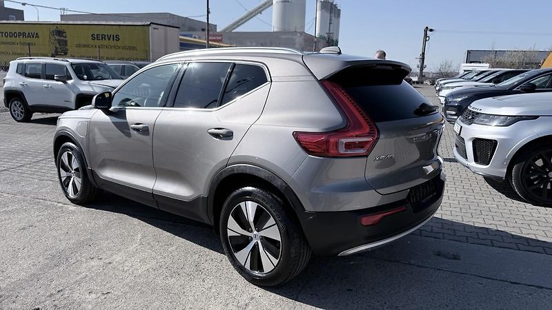Volvo XC40 (2021) T4,Inscription ,REZERVOVÁNO  - fotka 46 z 50