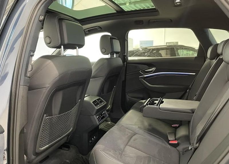 Audi Q8 e-tron 55 Q S-Line 360k Tažné SoH 94% - fotka 15 z 30