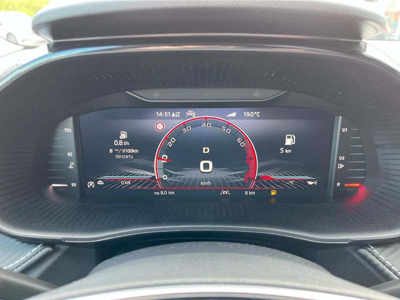 Škoda Fabia 1.0 TSi 85kW MONTECARLO DSG - fotka 13 z 26
