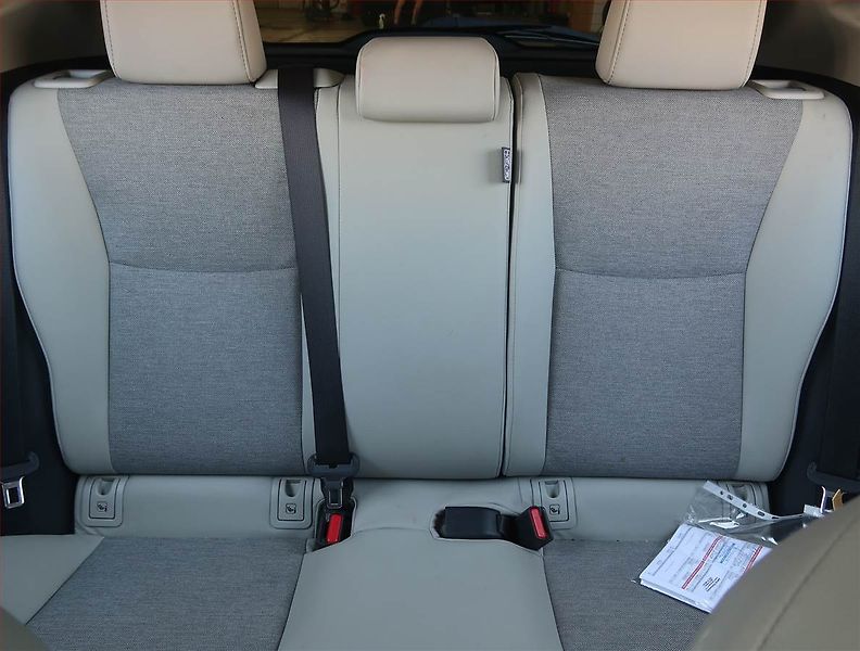 Toyota Yaris (2021) 1.5 VVT-i Hybrid, Automat - fotka 10 z 19