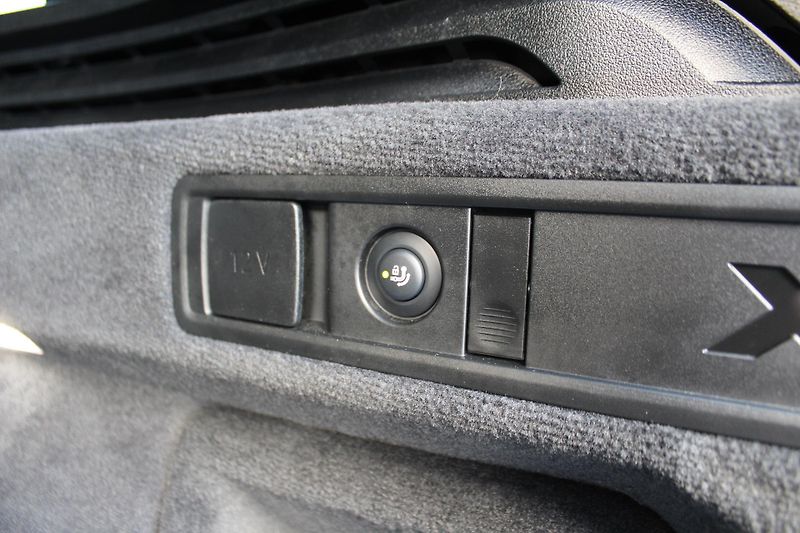BMW X5 xDrive30d - fotka 21 z 23
