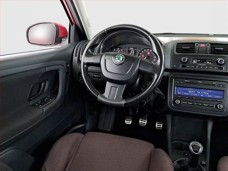 Škoda Fabia (2010) 1.2 TSI - fotka 7 z 16