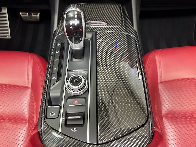Maserati Levante V6 Q4 DIESEL, PANORAMA, VZDUCH - fotka 21 z 28