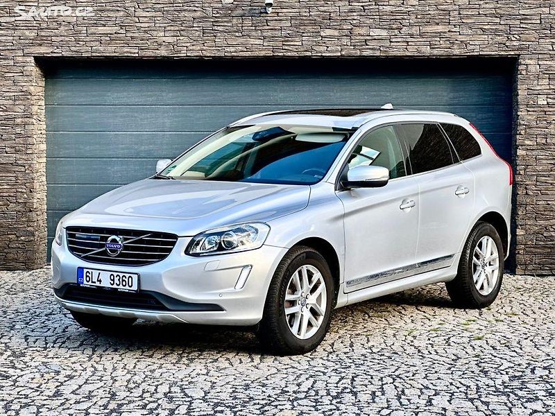 Volvo XC60 (2016) D5 4x4 - fotka 4 z 11