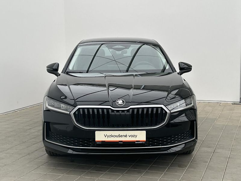 Škoda Superb 1.5 TSI Selection - fotka 4 z 28