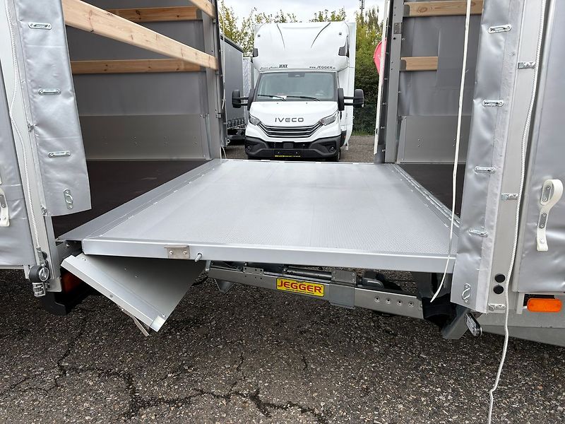 Iveco Daily (2026) 3.0 Průjezdná souprava 22EP - fotka 7 z 29