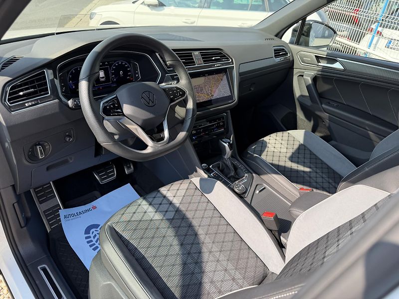 Volkswagen Tiguan R-Line 2,0 TSi/180kW 4x4 DSG - fotka 15 z 114