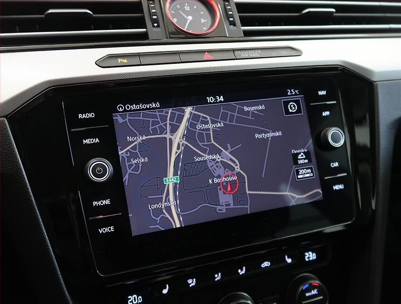 Volkswagen Passat (2015) Comfortline 1.6 TDI, Tempomat - fotka 12 z 17
