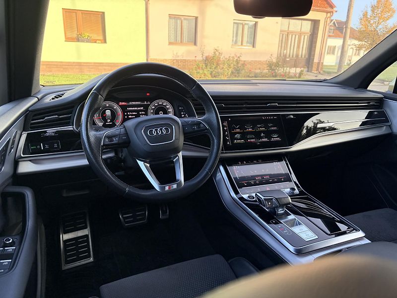 Audi Q7 QUATTRO S-LINE MATRIX NEZ. TOP - fotka 23 z 64