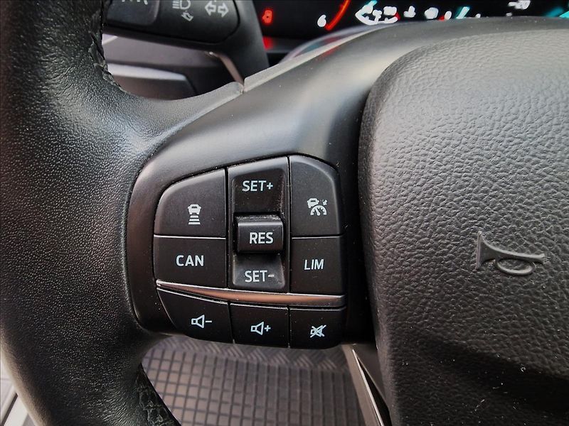 Ford Focus 1.5 EcoBlue Titanium,ČR,1.Maj - fotka 23 z 47