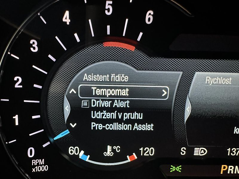 Ford Mondeo Titanium 2.0 EcoBlue 150k aut. - fotka 17 z 30