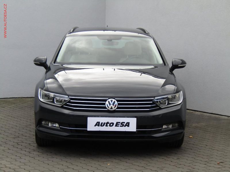 Volkswagen Passat (2015) 2.0 TDi 4 Motion, Highline - fotka 2 z 3
