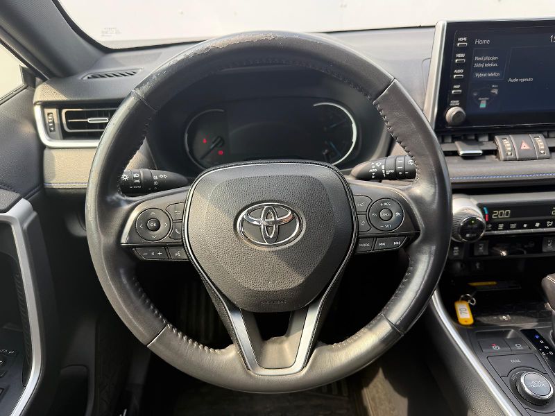 Toyota RAV4 2.5 HSD e-CVT AWD Selection - fotka 14 z 28