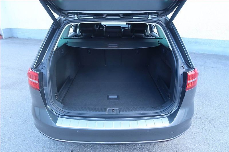 Volkswagen Passat (2015) 2.0 TDI, Automat, Kůže, Navi - fotka 14 z 26