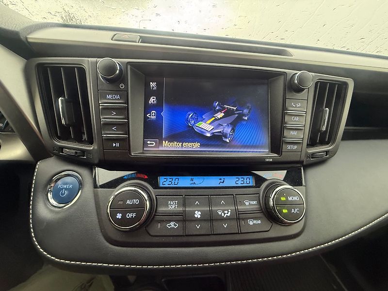 Toyota RAV4 Hybrid EXECUTIVE - fotka 16 z 16