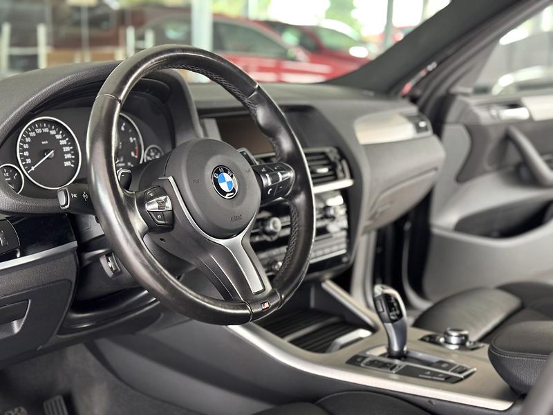 BMW X4 20d xDrive*M-SPORT*REZERVACE! - fotka 12 z 37