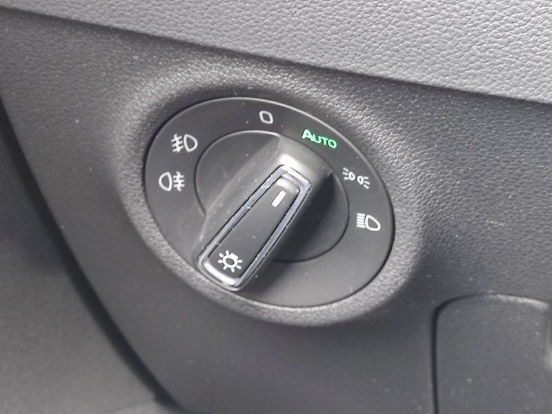 Škoda Karoq (2022) Style Plus 2,0 Tdi 85 Kw DSG - fotka 27 z 36