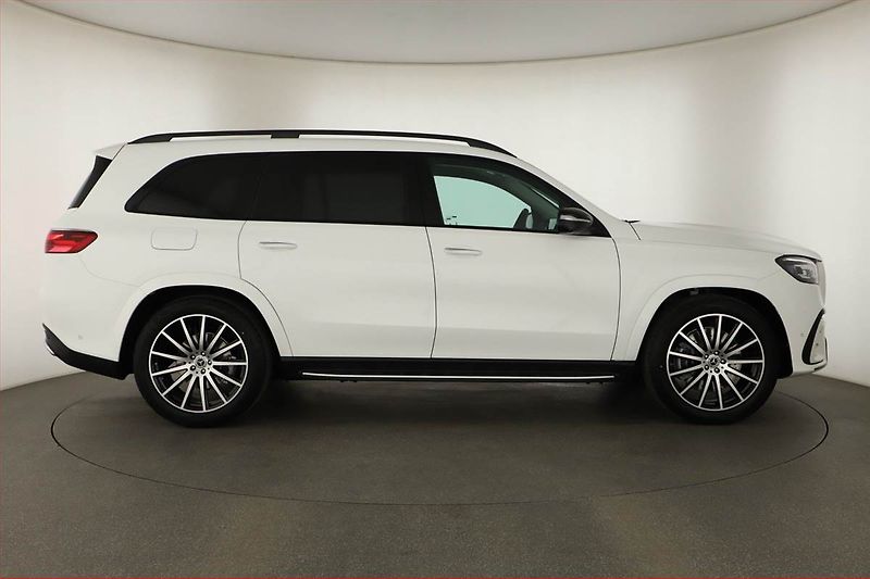 Mercedes-Benz GLS (2025) 450 d 4MATIC, 7Míst - fotka 6 z 25