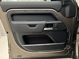 Land Rover Defender D250 SE X-DYNAMIC CZ 1. maj. - náhled 7