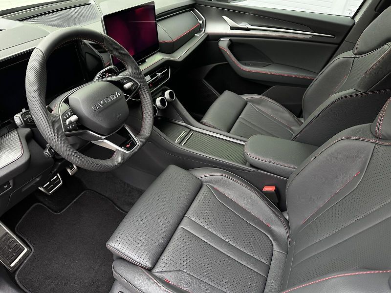 Škoda Kodiaq RS DSG 4x4 265PS Matrix-LED He - fotka 13 z 50