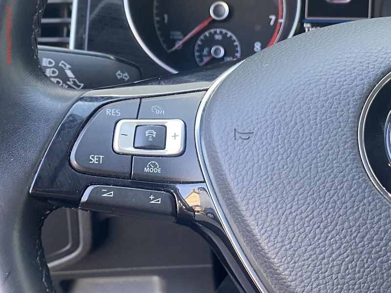 Volkswagen Golf Sportsvan (2018) 1.5 TSi, Highline, LED, TZ - fotka 13 z 18