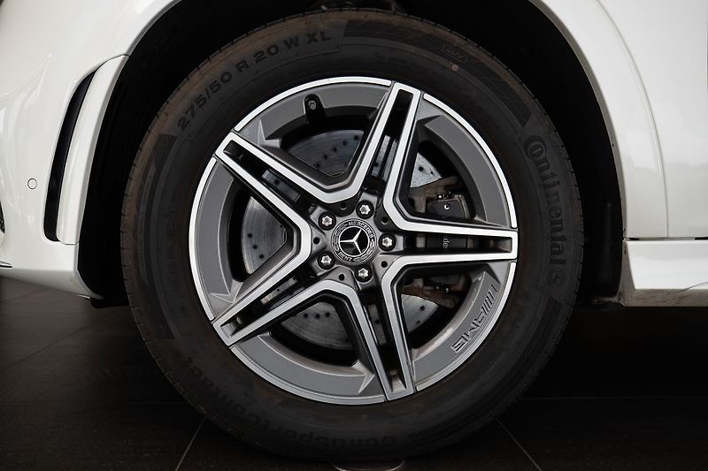 Mercedes-Benz GLE 360/Burmester/Pano - fotka 28 z 30