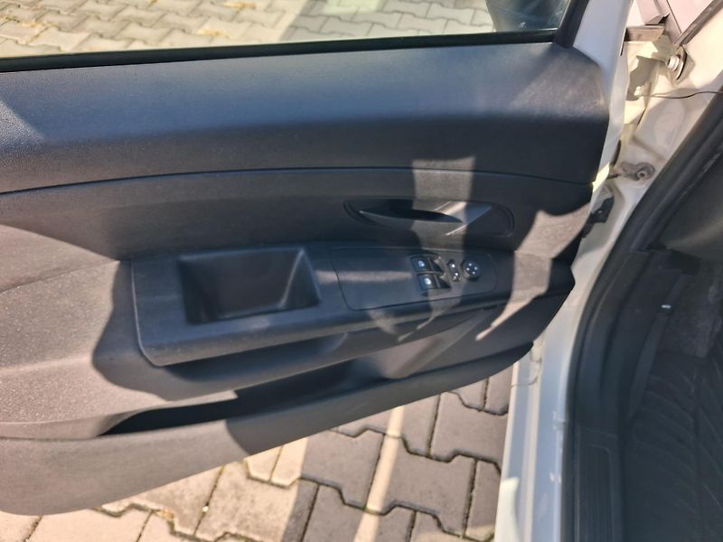 Fiat Punto 1.2 51kW LPG - fotka 12 z 20