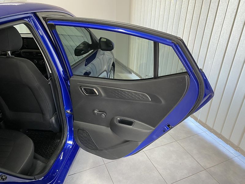 Hyundai i10 1.0 i AUTOMAT ČR REZERVACE  - fotka 14 z 26
